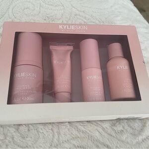 Kylie Skin Pink Skincare Set